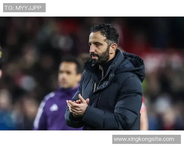 阿莫林谈舍什科缺阵影响称水晶宫在进攻转换上表现更佳 阿莫林谈舍什科缺阵影响称水晶宫在进攻转换上表现更佳