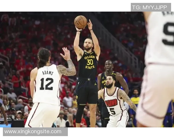 勇士在严控三巨头出场时间下逆袭湖人能否挑战时间老人夺冠